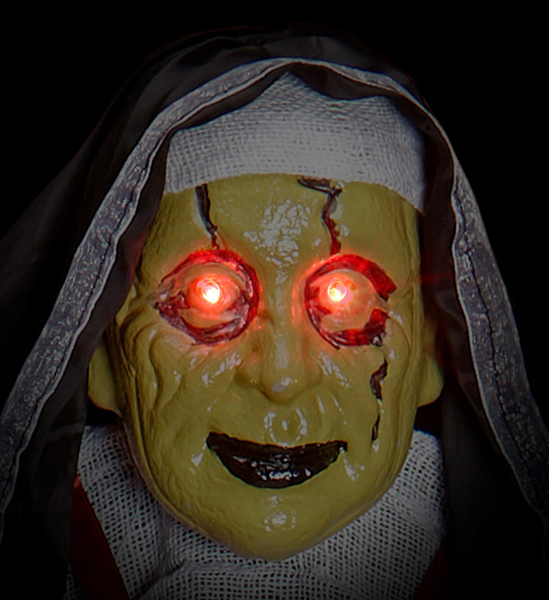 Hängefigur "Zombie Nonne" LED Augen 137 cm | Halloween Dekoration