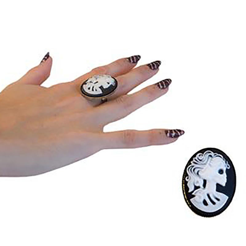 Ring Totenkopf Reliefring