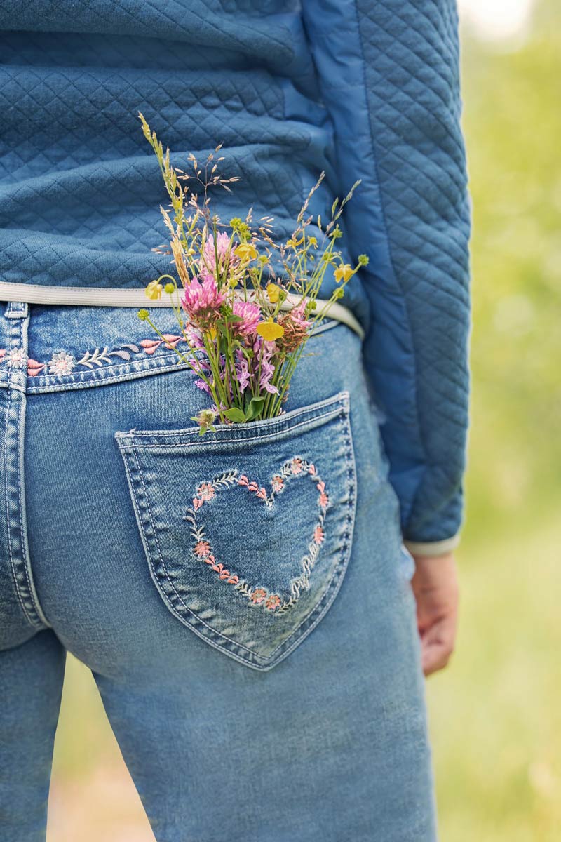 Piz Palü Damen Capri Jeans "Hafenlohr" mit Blümchen | Blau