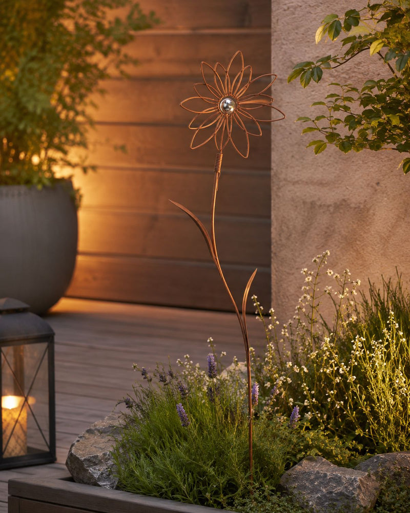 Riffelmacher Blumenstecker mit Silber-Kugel | 90 cm hoch | Metall rostfarben | Gartendeko Pflanzstecker modern elegant | 08014