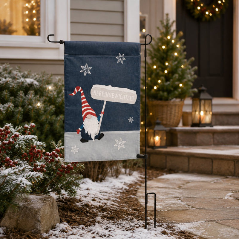 Riffelmacher Gartenfahne Weihnachten | Herzen gewichtelt Motiv | Grau | Stoff 32×45 / 90 cm | Weihnachtsdeko für außen | 13504