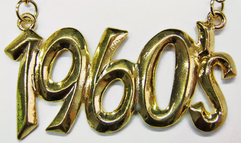 Goldene Halskette mit Jahreszahl 1960