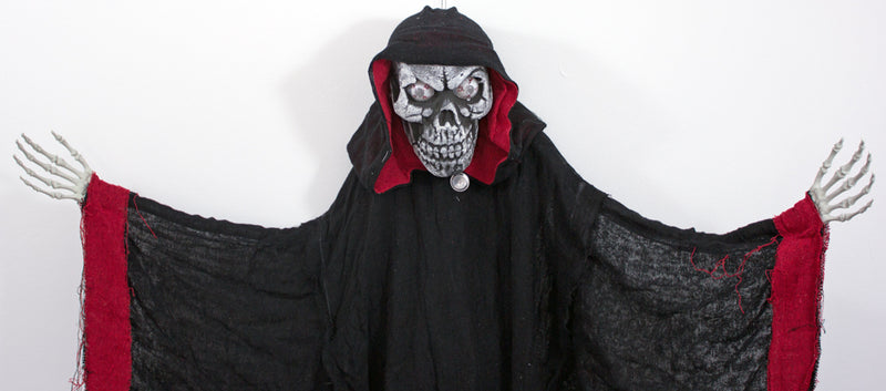 Halloween Dekoration Vampir mit Totenkopf animiert - 155 cm | Standfigur