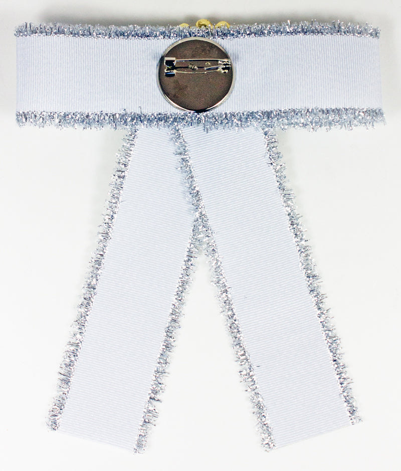 Brosche Barock Schleife mit Perlenkranz und Fransen - Weiß