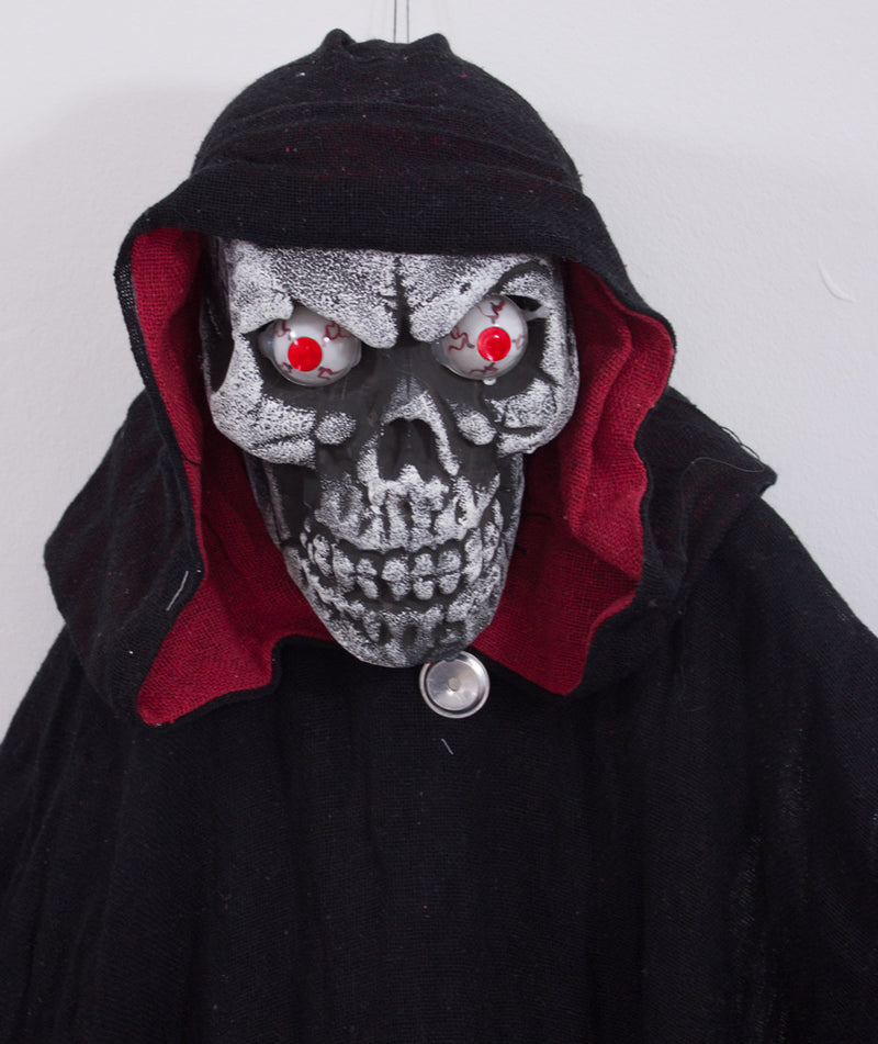 Halloween Dekoration Vampir mit Totenkopf animiert - 155 cm | Standfigur