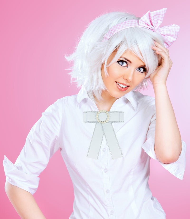 Brosche Barock Schleife mit Perlenkranz und Fransen - Weiß